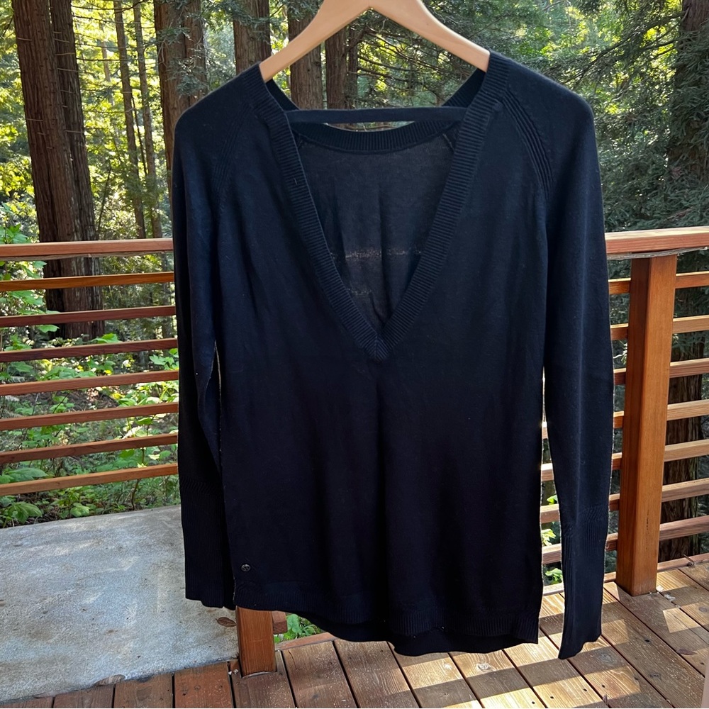 Black Lululemon Sweater - size 6 or 8 (tag removed) - fits like S/M - Picture 2 of 6